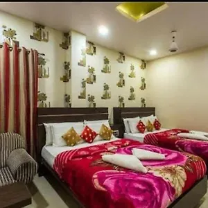 hotel-royal-palace-mysore.mysorehotels.org/